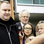 Kim-Schmitz-o-Dotcom-sale-de-l_54258317193_51351706917_600_226