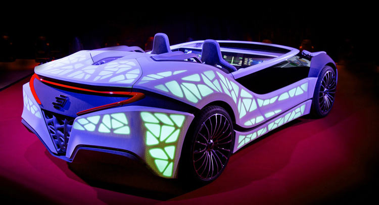 Resaltan los interiores futuristas en autos en el CES 2016