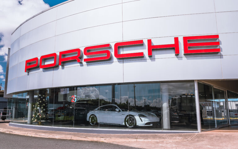 Porsche celebra 25 años en Puerto Rico junto a Garage Europa